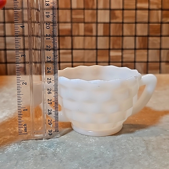 Vintage Anchor Hocking Milkglass Creamer & Sugar Set - Picture 3 of 6